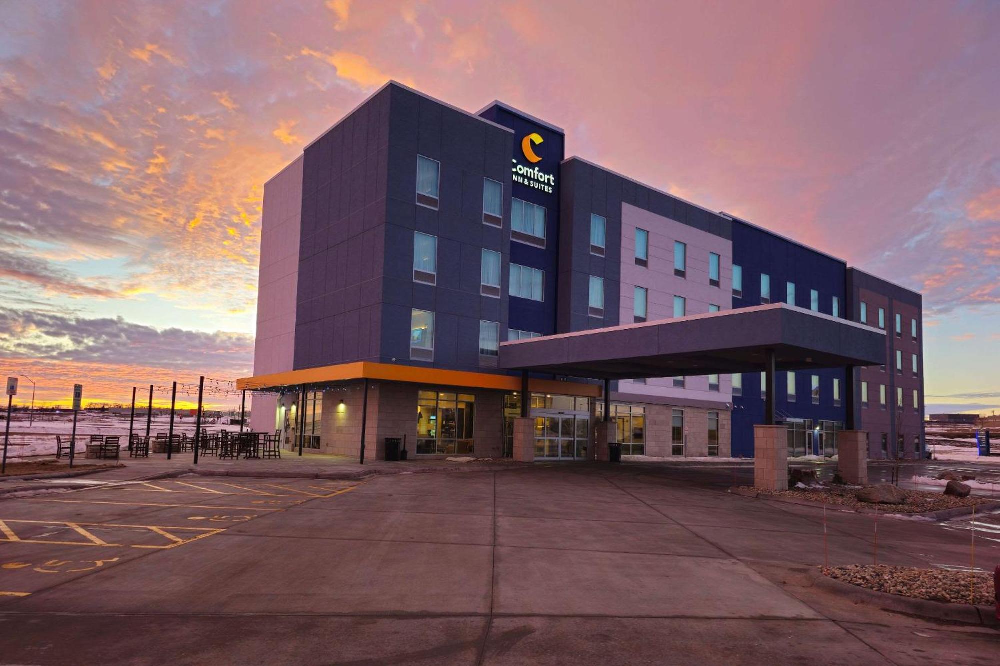 Comfort Inn & Suites At Sanford Sports Complex Су-Фолс Екстер'єр фото